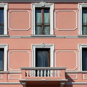 Casa Calicantus ** Milaan