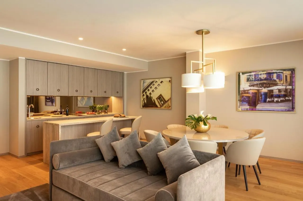 Starhotels Duomo Panoramic Penthouse - 1 Bedroom Milan Holiday home